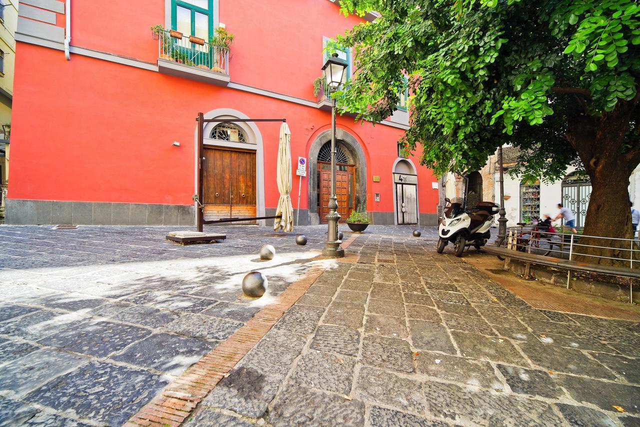 Bed And Travel Apartment Dogana Regia 15 Salerno Kültér fotó